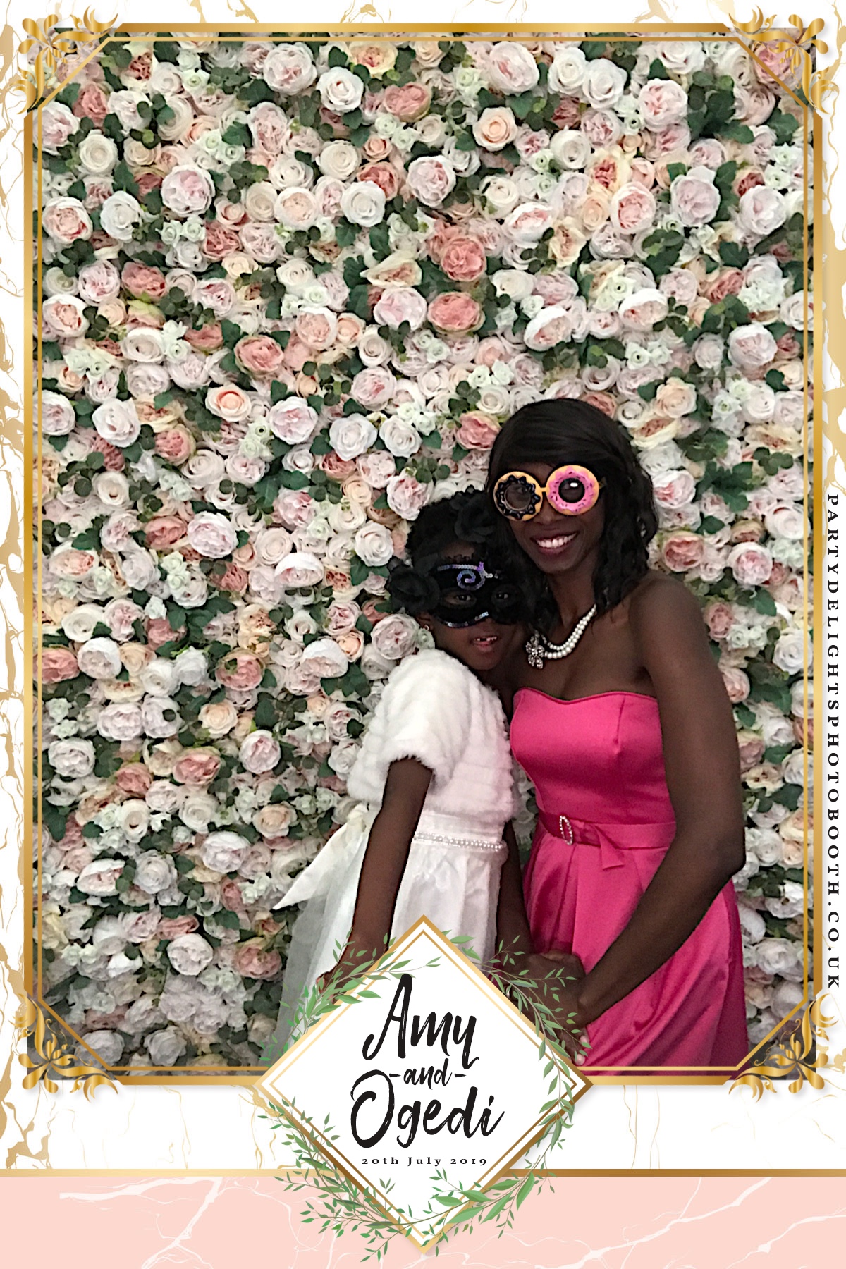 Ogedi and Amy’s Wedding - Prints | View more photos from the event at gallery.partydelightsphotobooth.co.uk/u/PartyDelightsPhotoBooth/Ogedi-and-Amy’s-Wedding-Prints-0